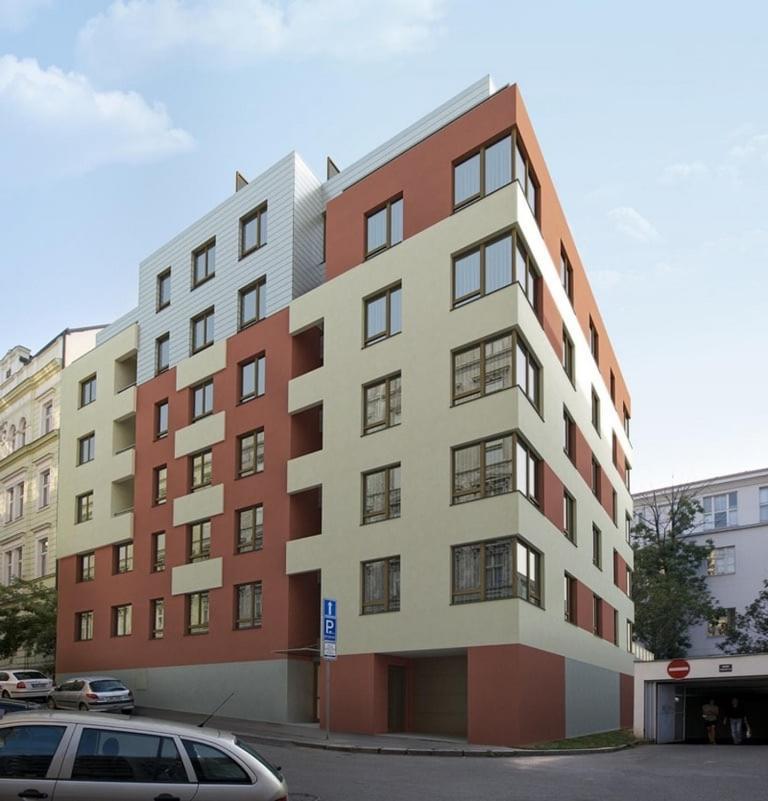 Garden Apartment With Garage In Central Prague Exterior photo